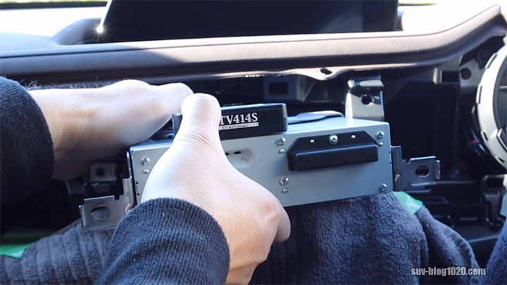 cx30-tvkit-Install-15