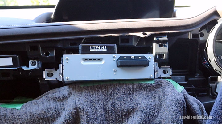 cx30-tvkit-Install-16