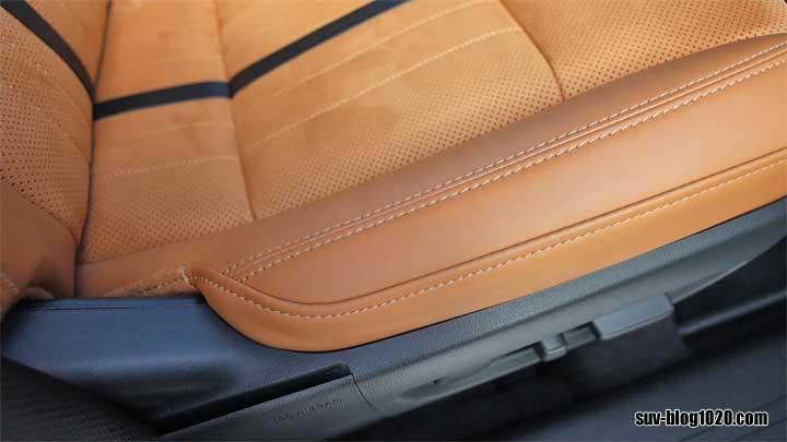 CX-60 納車後１年経過のシート