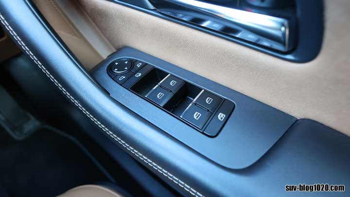 CX-60 ウィンドウスイッチベース 運転席ドア ビフォー