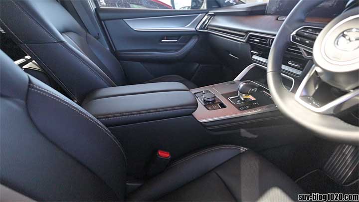 CX-60 Trekker 内装