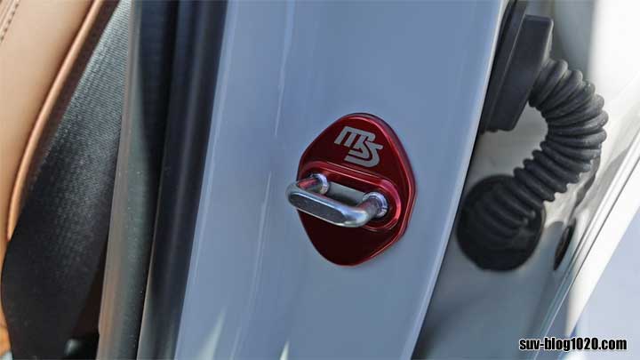 CX-60カスタム ドアストライカーカバー