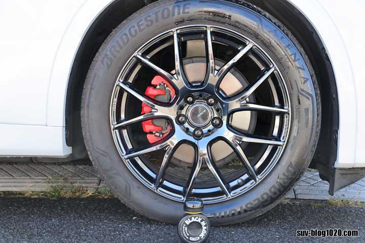 CX-60 ブラックマジック 半分だけ塗った状態