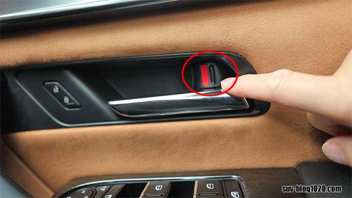 CX-60 ドアロックノブ