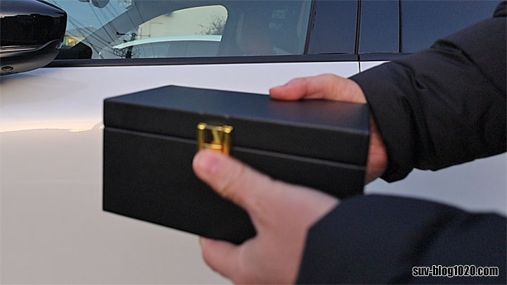 リレーアタック防止キーケースを閉じる