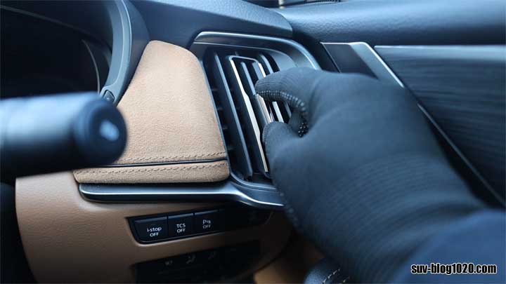 CX-60側面吹き出し口風向き調整