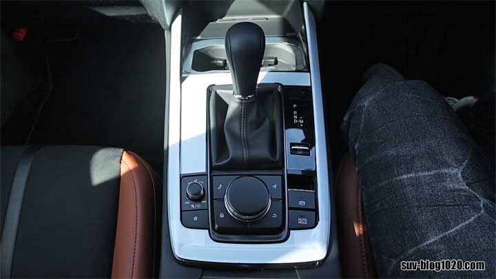 CX-30センターコンソールパネル 保護フィルム状態