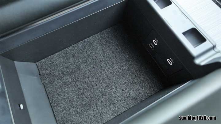 CX-60 XDプレスポ コンソールボックス