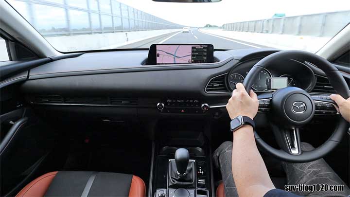 2026 CX-30 マイルドハイブリッド高速走行